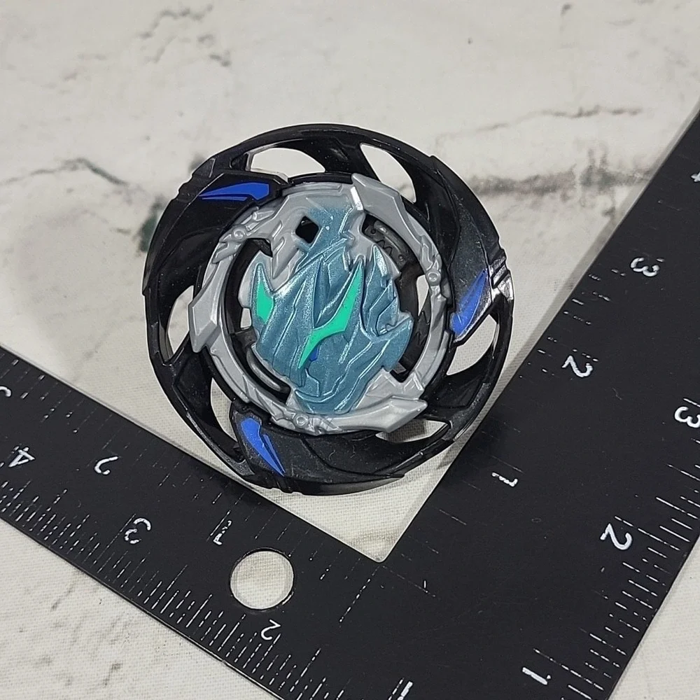 Hasbro Brave Valtryek‎ Burst Surge Superking Beyblade B-163